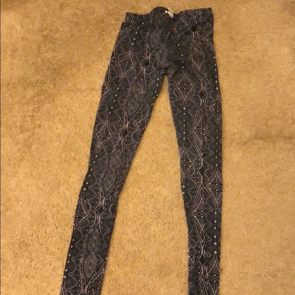 Tribal print leggings